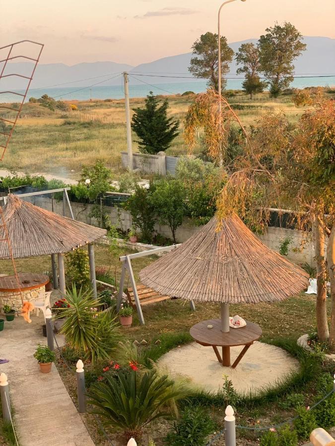 Hotel Vila Andi Zverneci Екстериор снимка
